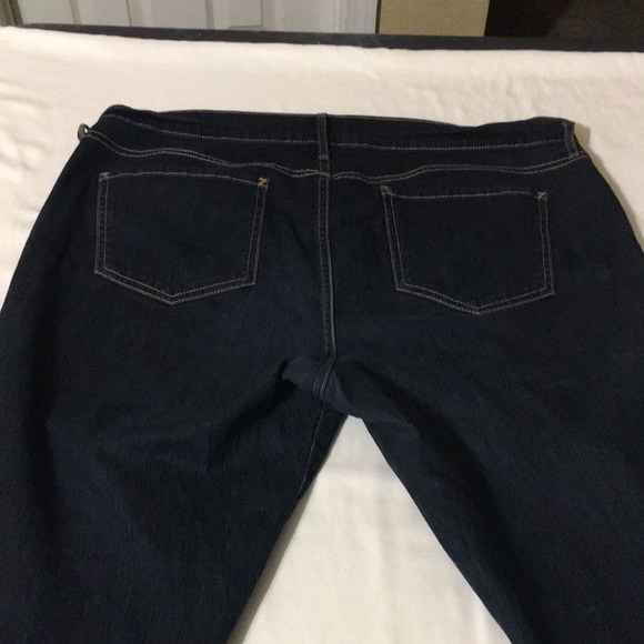 Women size 16Regular Old Navy Jeans - Picture 5 of 6